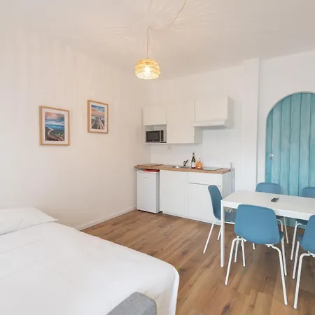 Apartment Litorale Blu Con Ombrellone In