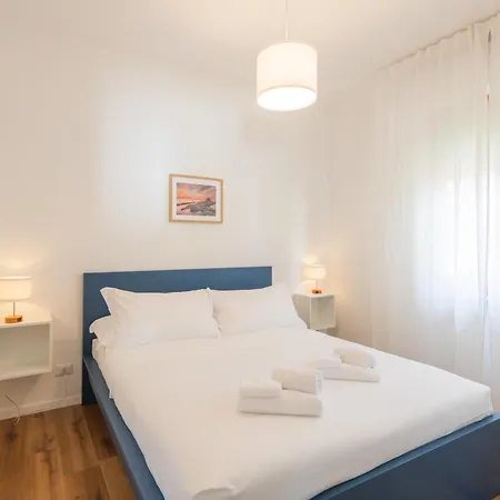 Apartment Litorale Blu Con Ombrellone In *