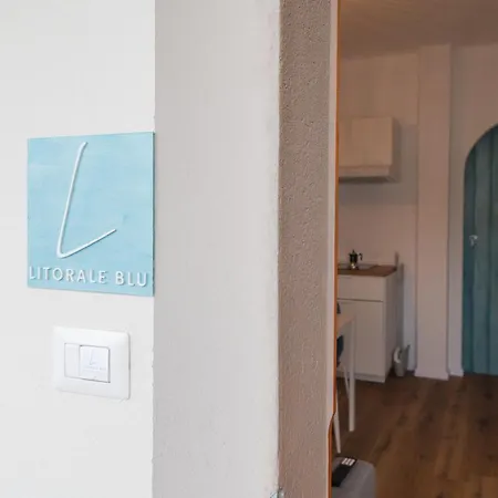 Litorale Blu Con Ombrellone In * Marcelli