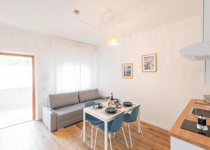 Apartment Litorale Blu Con Ombrellone In